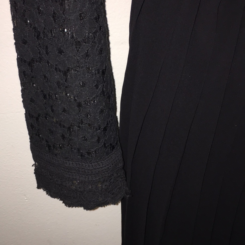 Dress - Picture 6 of 6